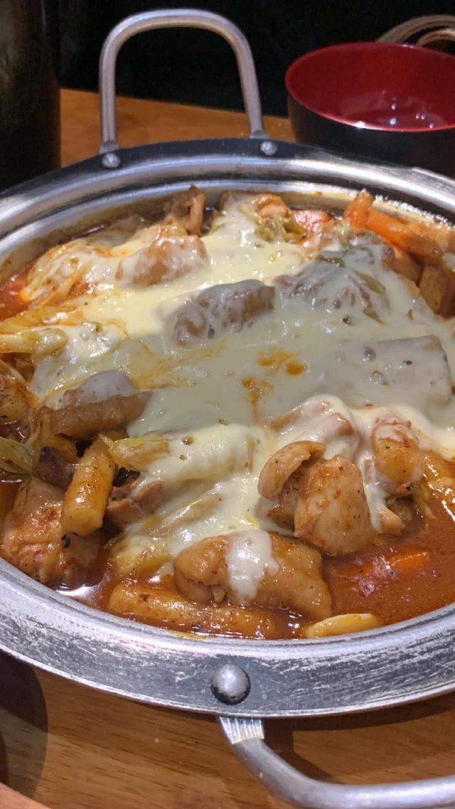 Tiệm Gà Dakgalbi - Trần Đại Nghĩa