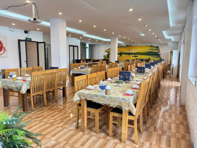 Phiến Hoan Mạc Thái Tông - không gian 3