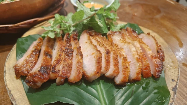Cái Mâm Bistro - 05 Lương Văn Can
