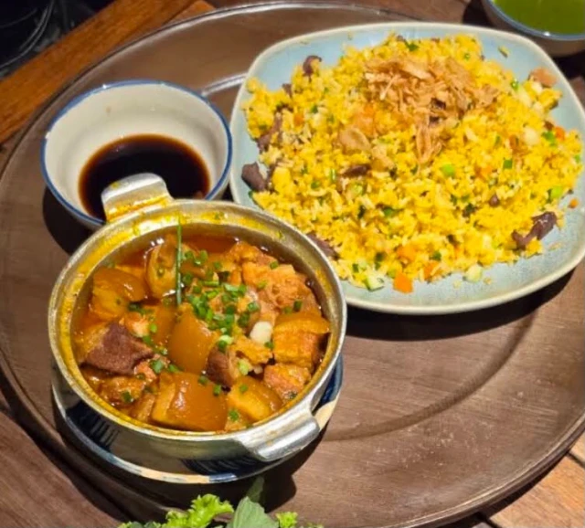 Cái Mâm Bistro - 05 Lương Văn Can
