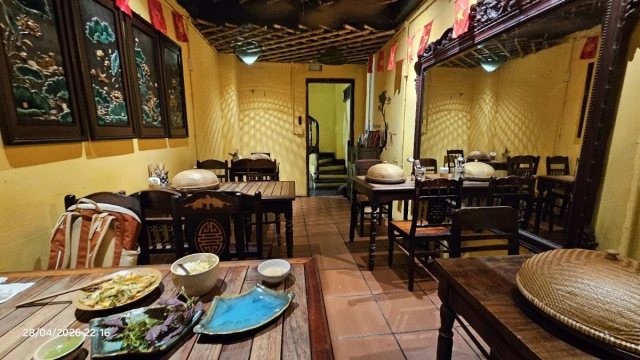 Cái Mâm Bistro - 05 Lương Văn Can - không gian 3