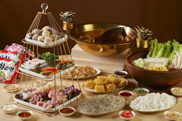 Golden Lake Palace - Dolce by Wyndham
