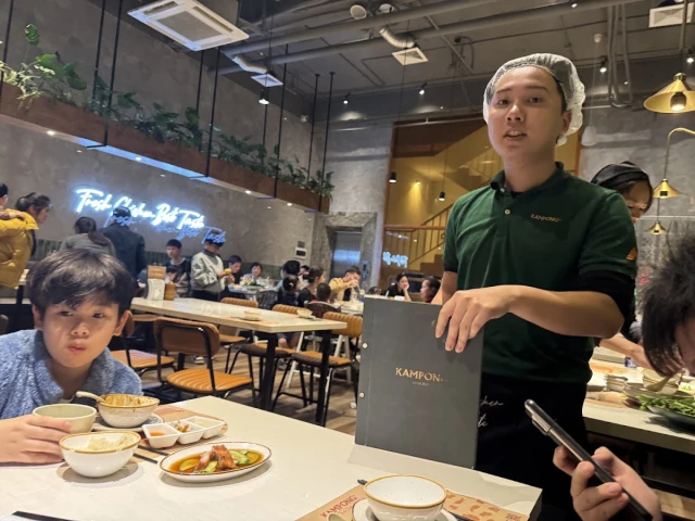 Kampong Chicken House - Ngoại Giao Đoàn
