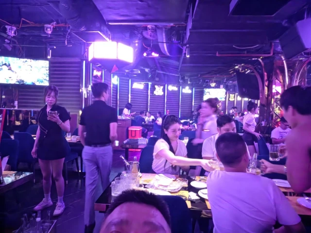 HK Beer - Ngụy Như Kon Tum - không gian 6
