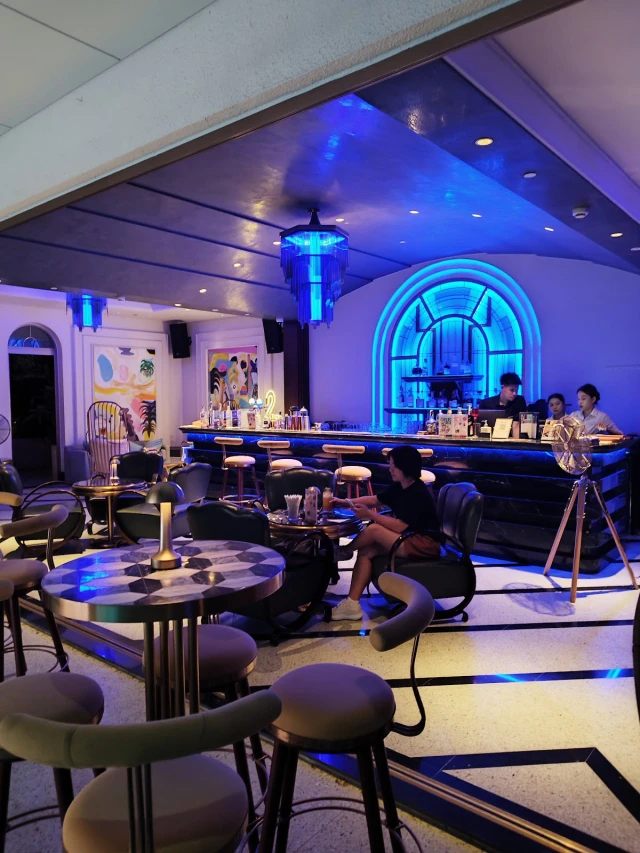 Cabana Club - 83A Lý Thường Kiệt - không gian 4