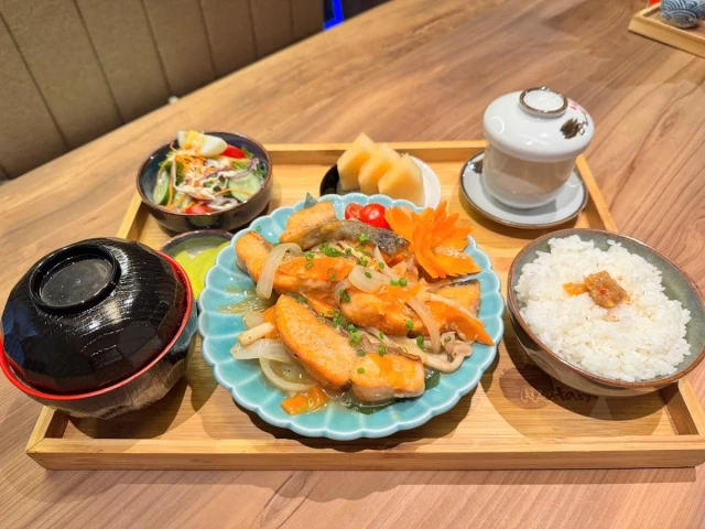 Hikami Sushi - Gia Lâm Vinhomes