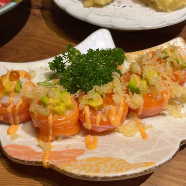 Hikami Sushi - Gia Lâm Vinhomes