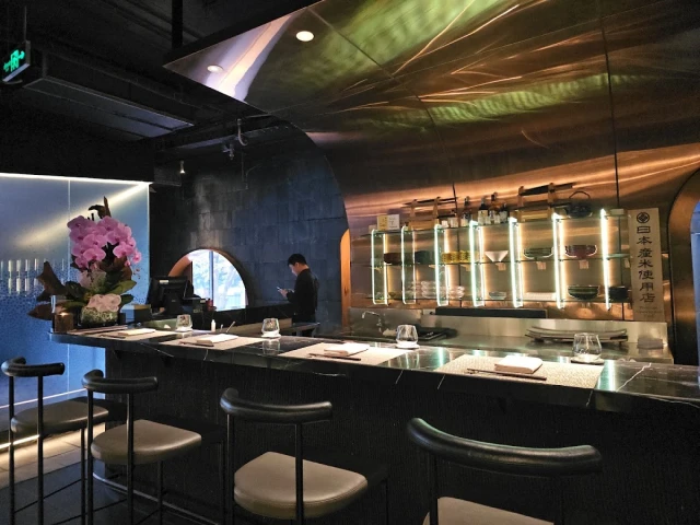 Nuboko Sushi Teppanyaki - Lý Thường Kiệt - không gian 3