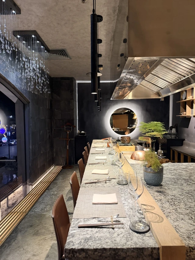 Nuboko Sushi Teppanyaki - Lý Thường Kiệt - không gian 4