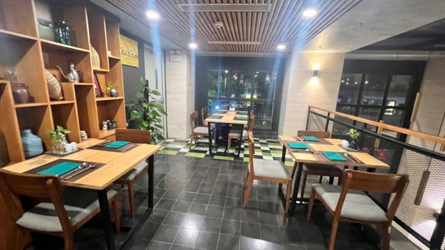 Spice Viet Hanoi - Nguyễn Trường Tộ - không gian 4
