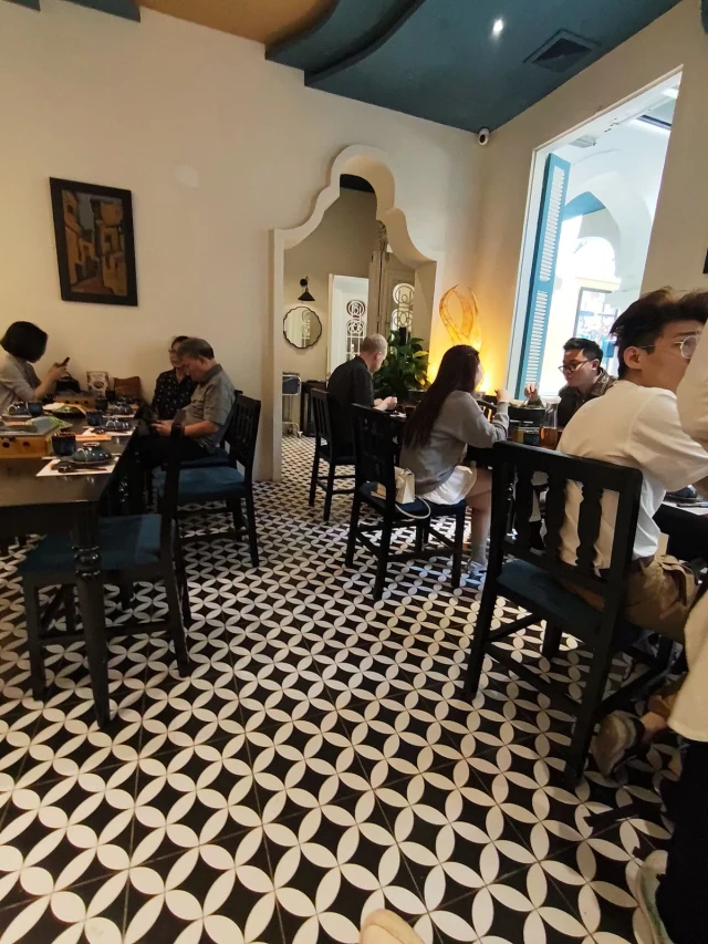MaDam Tư Hồng - Hội Vũ - không gian 6