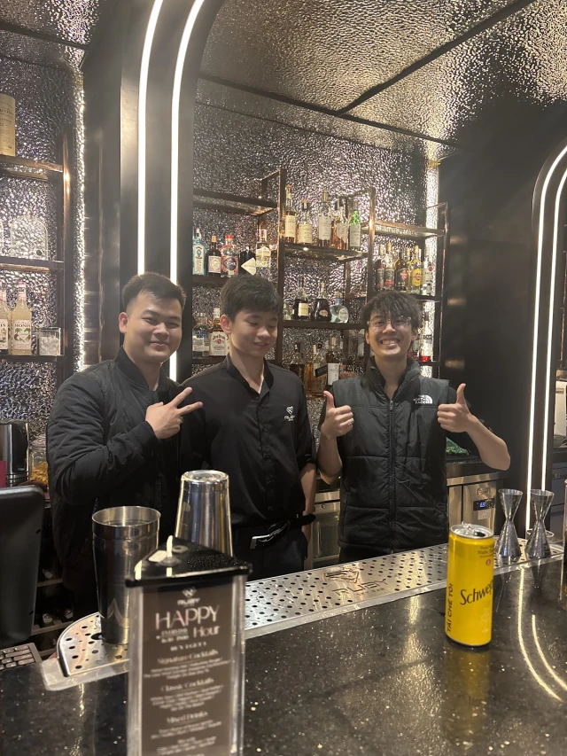 Ruby Sky Bar - Đào Duy Từ - không gian 2