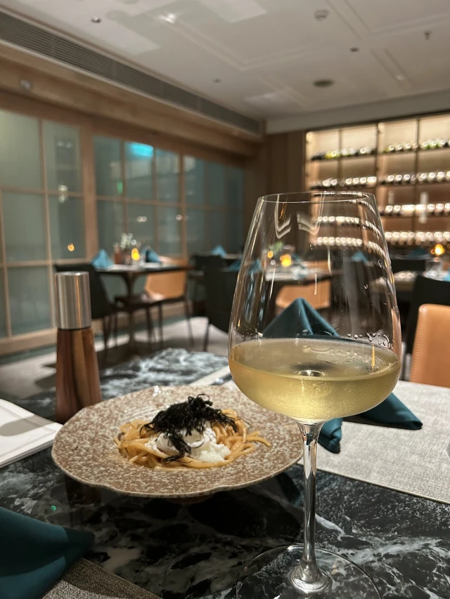 Nhà hàng Link Bistro Cafe - Bà Triệu