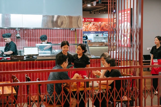 Ngư Phàn - Royal City - không gian 3
