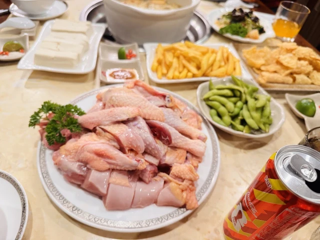 Lẩu Nấm Thiên Nhiên Hoàng Phố - 34 Nguyễn Thị Định