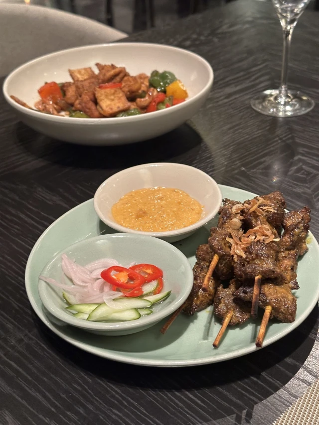 Nhà hàng SOI - Dusit Le Palais Tu Hoa - Âu Cơ