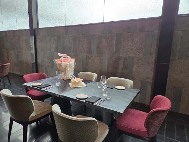 VINCI Cucina & Vino - Dusit Le Palais Tu Hoa - Âu Cơ - không gian 6
