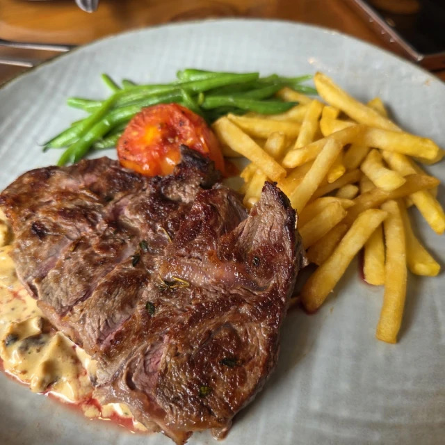Al Fresco’s - Tô Ngọc Vân