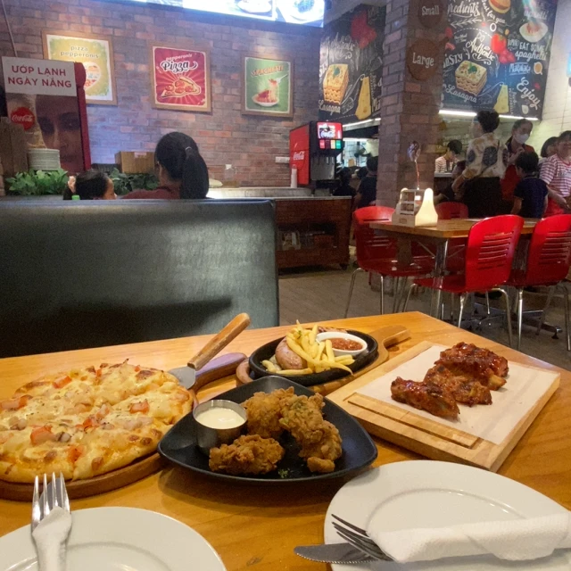 Pepperonis - Láng Hạ
