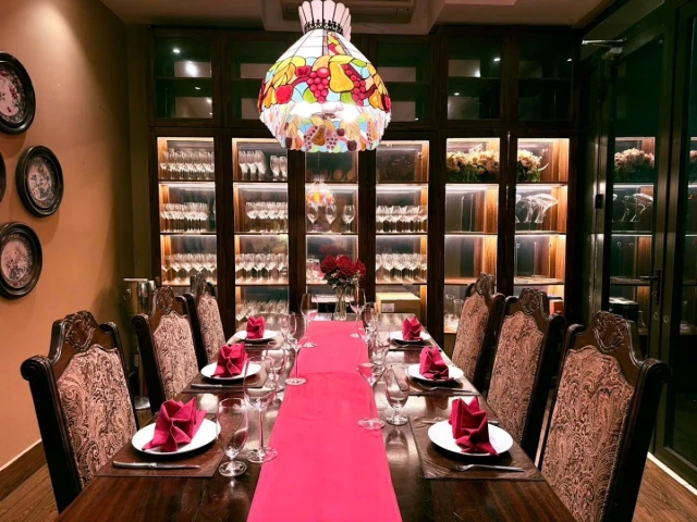 GRILLE6 Steakhouse - Hào Nam - không gian 1