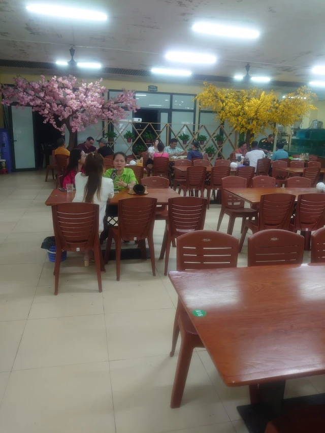 Ớt Xanh - Hồ Đắc Di - không gian 4