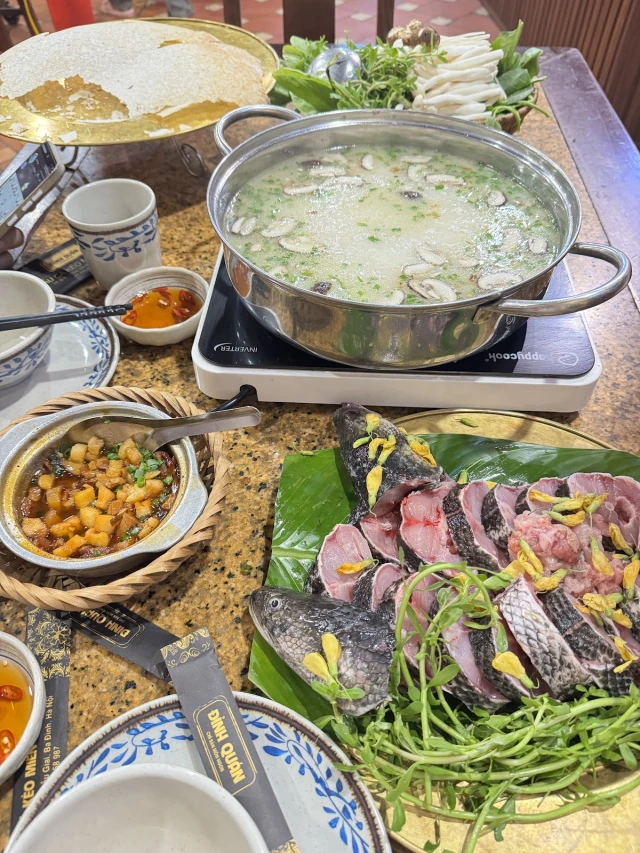 Đỉnh Quán - Văn Cao