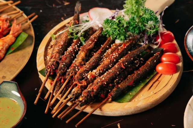 Đỉnh Quán - Văn Cao