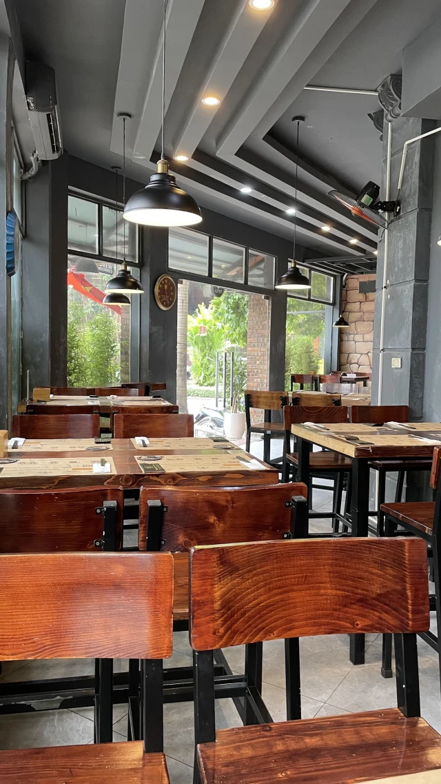 Bia Sành Điệu - Lưu Quang Vũ - không gian 3