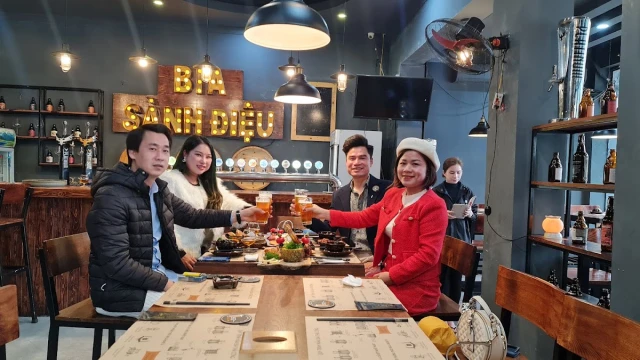 Bia Sành Điệu - Lưu Quang Vũ - không gian 6