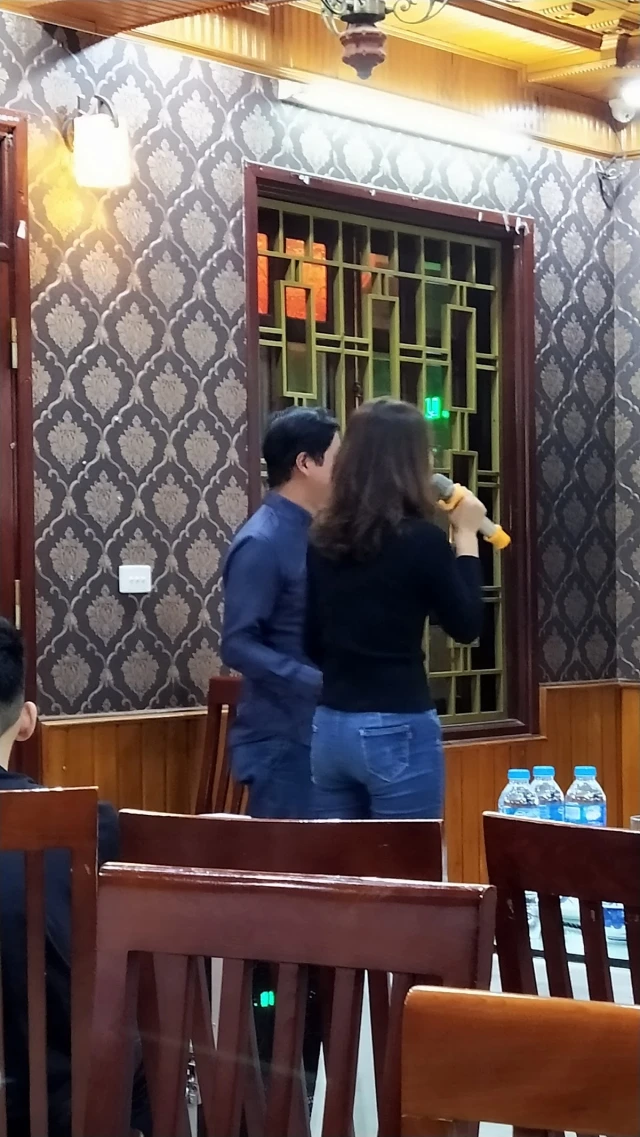 Nguyễn Văn Dực - Việt Hưng - không gian 5