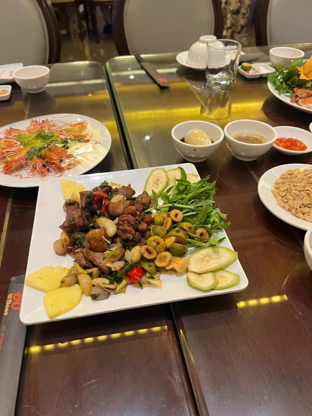 Đỏ Beer - Nguyễn Bỉnh Khiêm