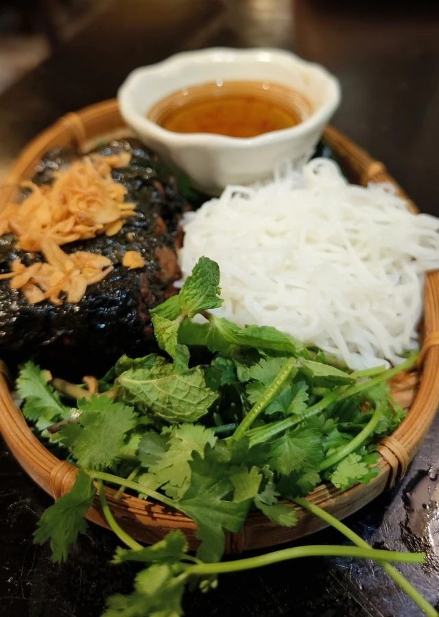 Sỉn Quán - Bát Đàn