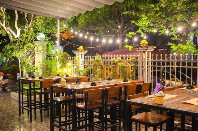Đại Mạch Bia Quán - Lưu Quang Vũ - không gian 2