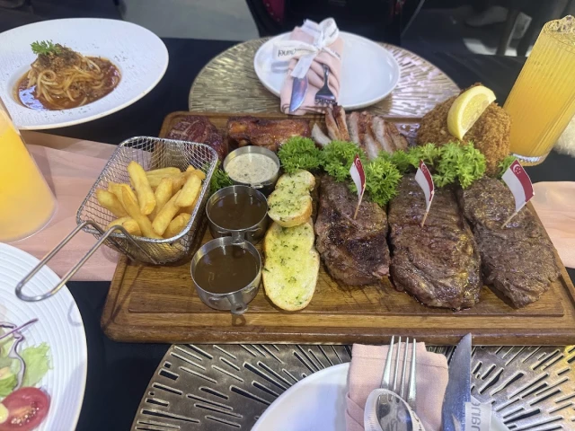 Stirling Steaks - Hào Nam