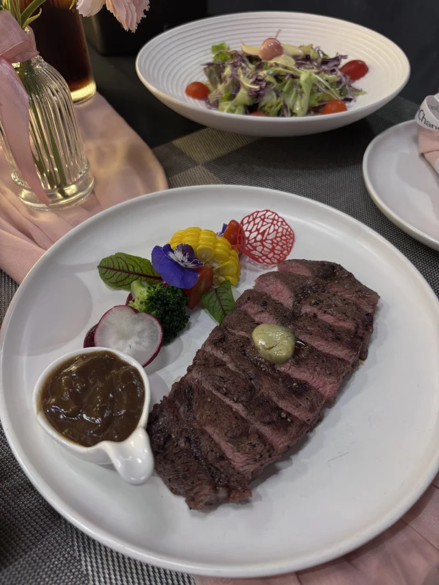 Stirling Steaks - Hào Nam