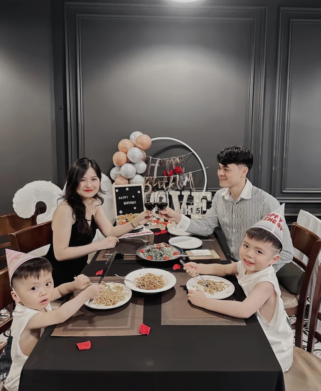Stirling Steaks - Hào Nam - không gian 2