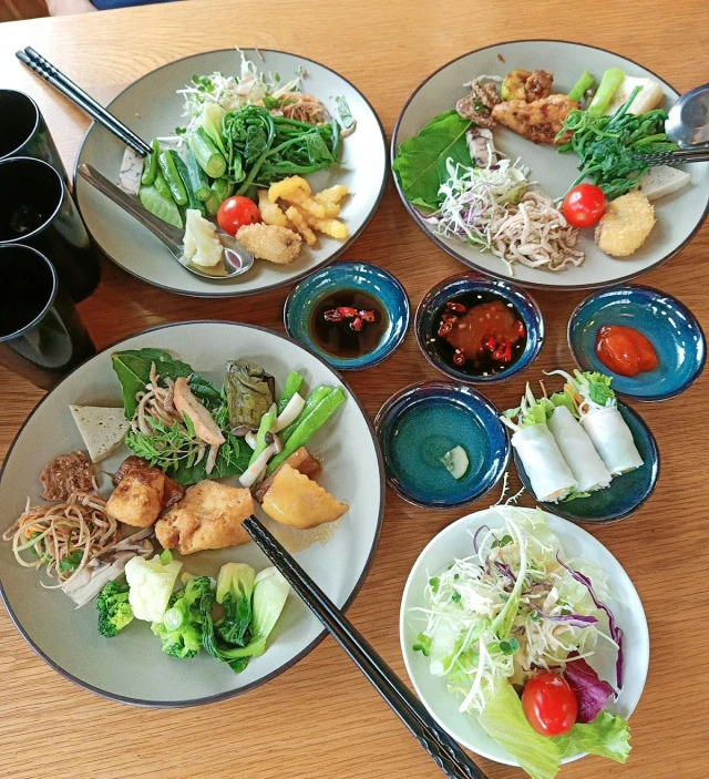 Chay Thiện Tâm An - Lạc Long Quân