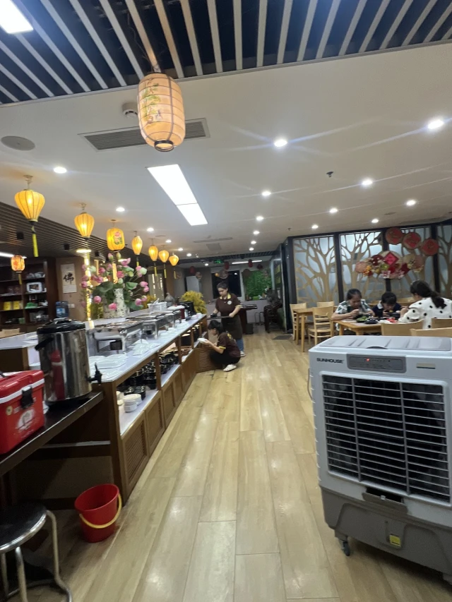 Chay Thiện Tâm An - Lạc Long Quân - không gian 2