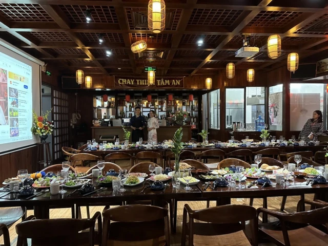 Chay Thiện Tâm An - Lạc Long Quân - không gian 3