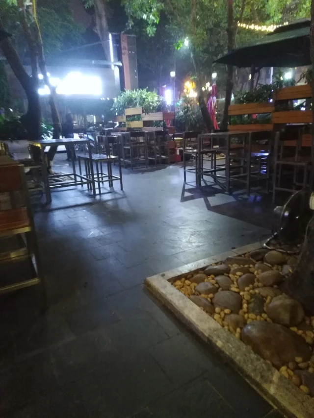 Z-One - Số 2 Lý Thường Kiệt - không gian 6