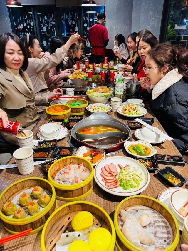 FengHuang Dimsum & Lẩu Trung Hoa - Lê Đức Thọ