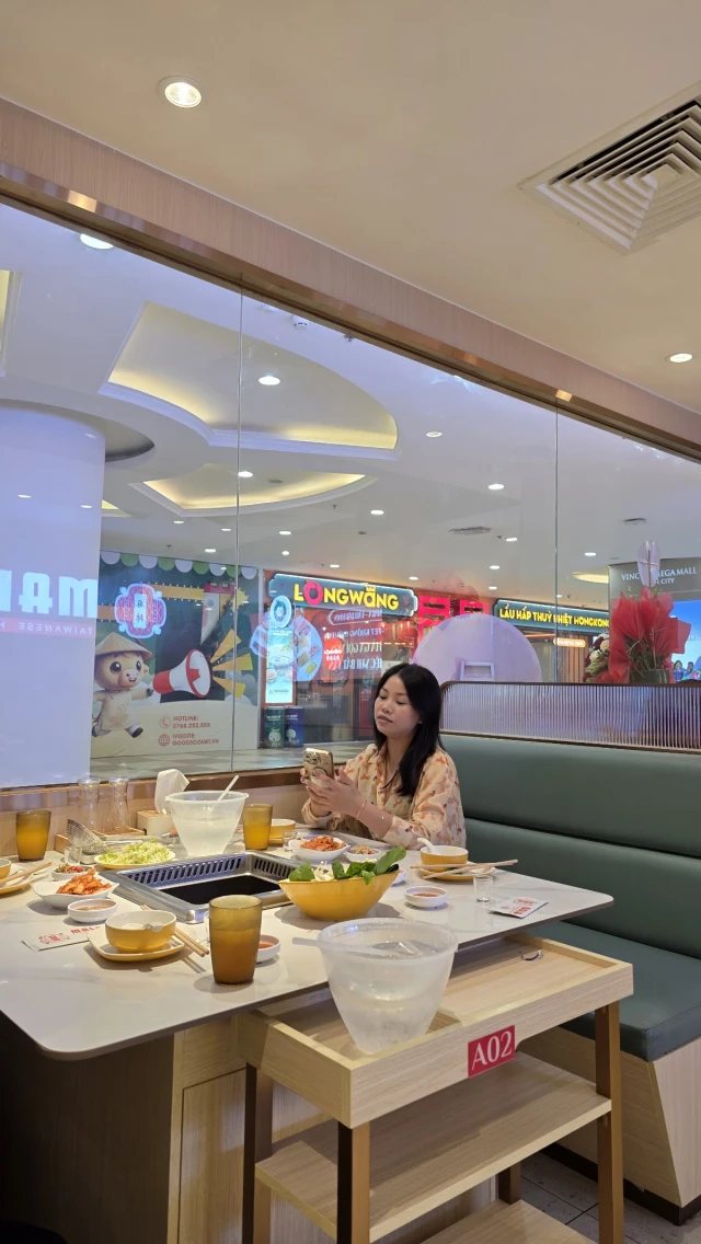 MALA Buffet - Royal City - không gian 2