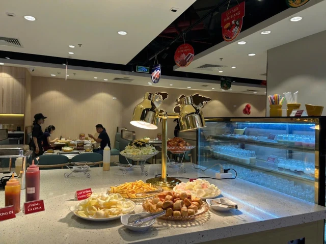 MALA Buffet - Royal City - không gian 3