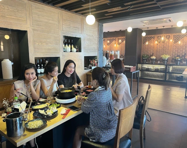Nabemono Wagyu Hotpot Buffet - Nguyễn Quang Bích - không gian 2