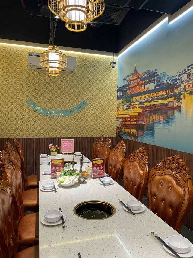 MALA Buffet - Vincom Mega Mall Tây Mỗ - không gian 6