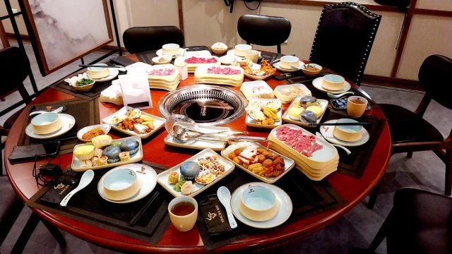 SHACHA NIÚ - Lương Định Của