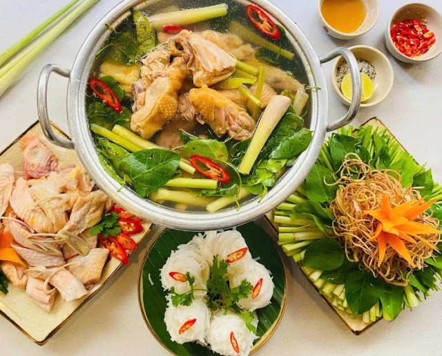 Vica Hotpot - Hồ Tùng Mậu