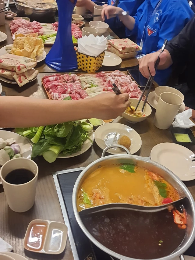 Vica Hotpot - Hồ Tùng Mậu