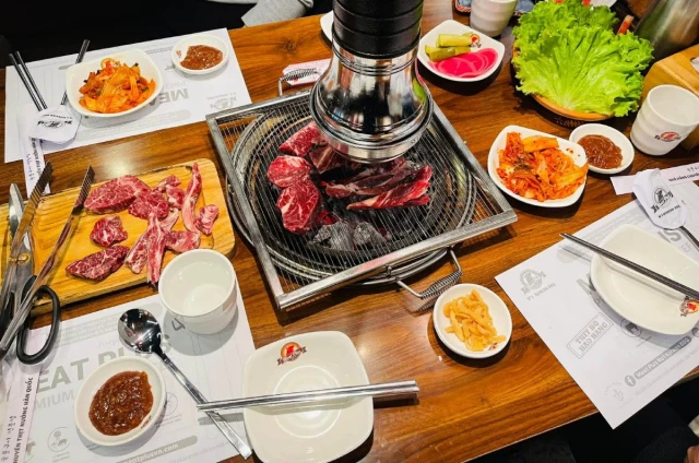 Meat Plus - Giảng Võ