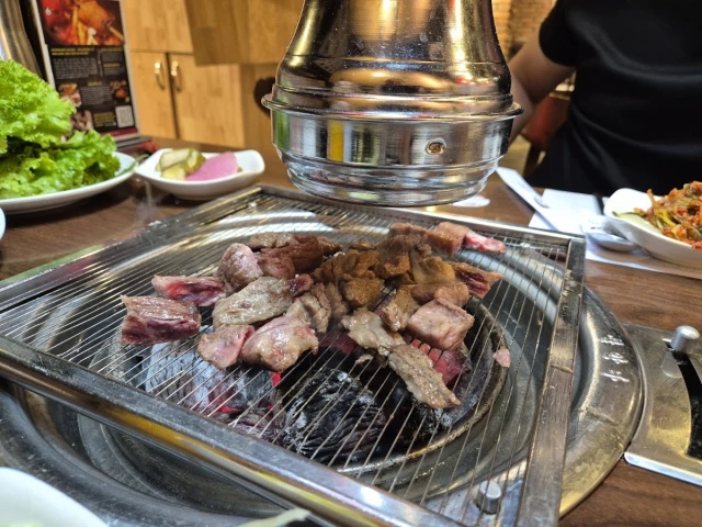 Meat Plus - Giảng Võ